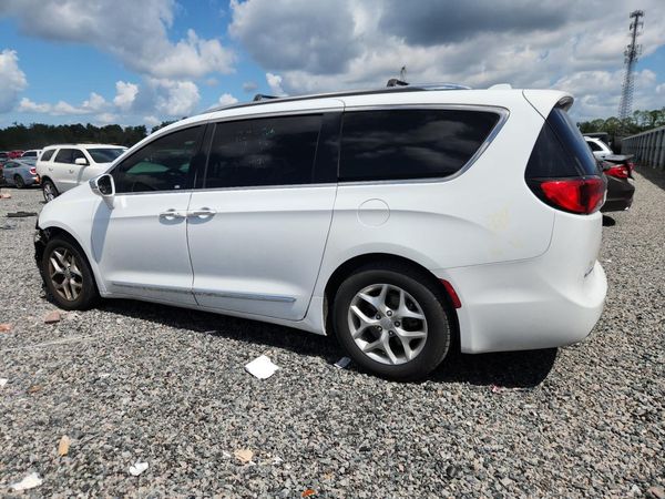 2019 CHRYSLER PACIFICA