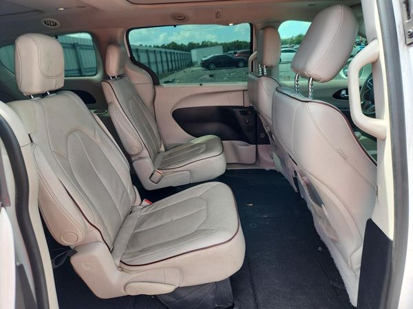 2019 CHRYSLER PACIFICA