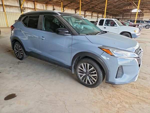 2022 NISSAN KICKS