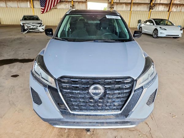 2022 NISSAN KICKS
