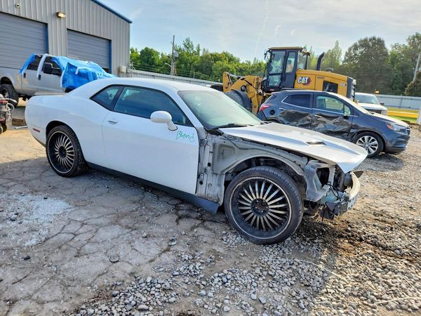 2017 DODGE CHALLENGER SXT