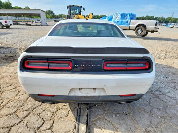 2017 DODGE CHALLENGER SXT