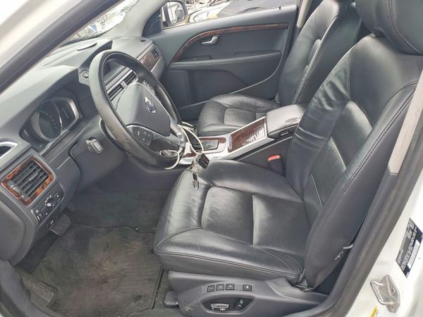2014 VOLVO S80