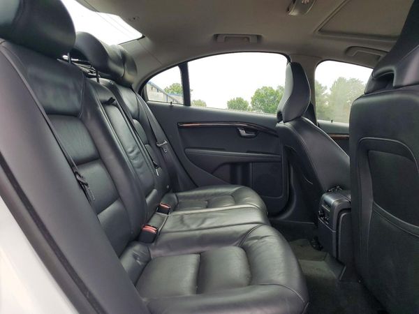 2014 VOLVO S80