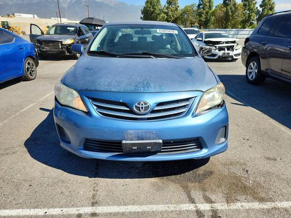2013 TOYOTA COROLLA