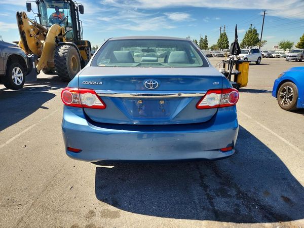 2013 TOYOTA COROLLA