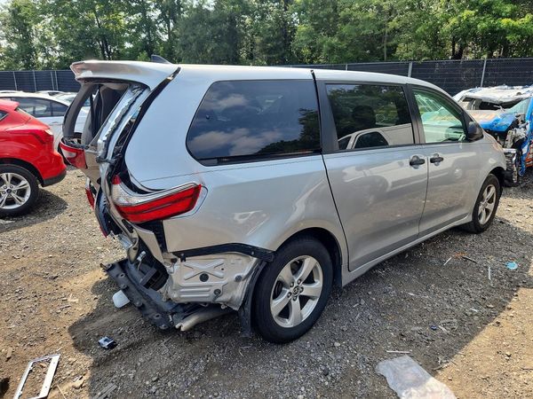 2020 TOYOTA SIENNA