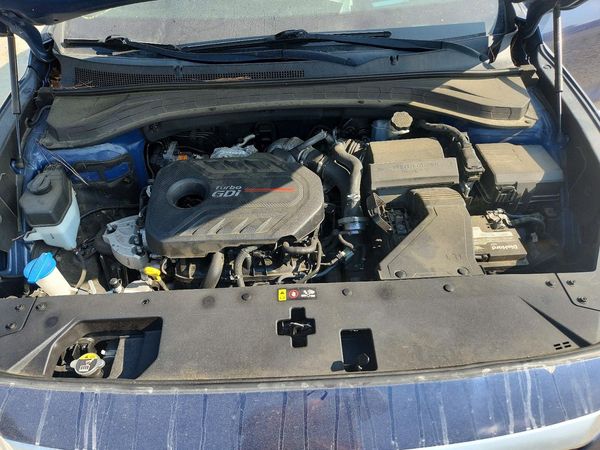 2019 HYUNDAI SANTA FE Limited, Ultimate — Engine bay