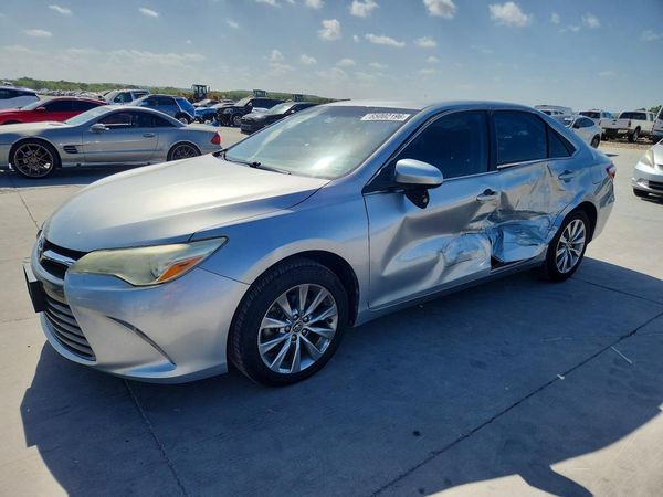 2016 TOYOTA CAMRY