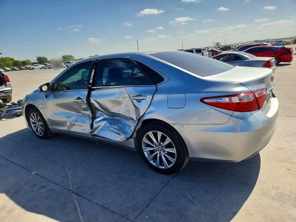 2016 TOYOTA CAMRY