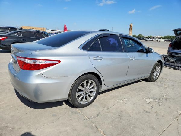 2016 TOYOTA CAMRY