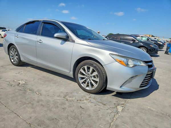 2016 TOYOTA CAMRY