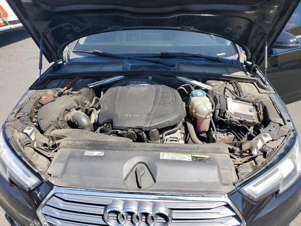 2018 AUDI A4 — Engine bay