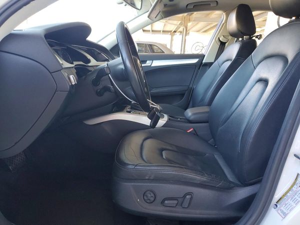 2012 AUDI A4 quattro Premium