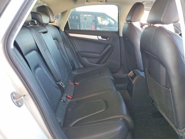 2012 AUDI A4 quattro Premium
