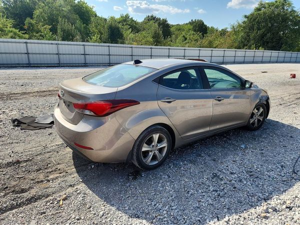 2016 HYUNDAI ELANTRA