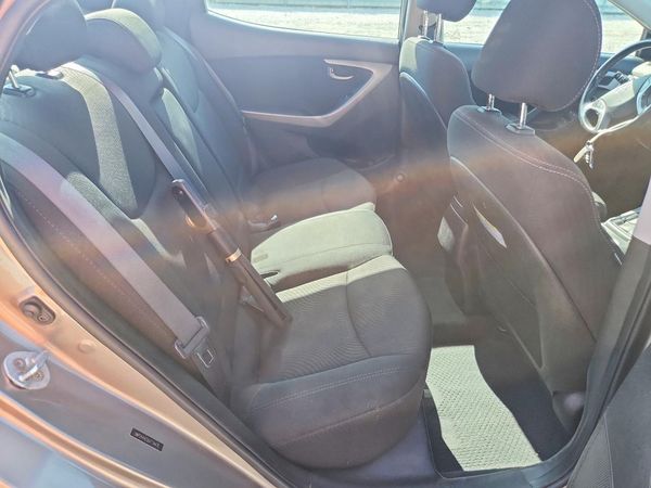2016 HYUNDAI ELANTRA