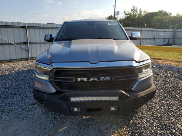 2019 RAM 1500 LARAMIE CREW CAB 4X4