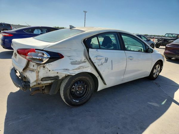 2017 KIA FORTE LX Base