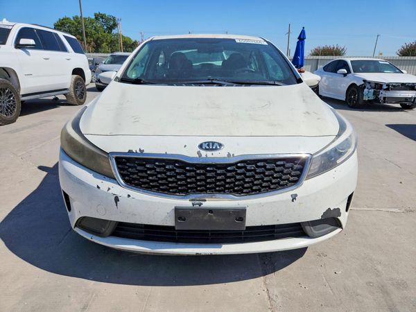 2017 KIA FORTE LX Base