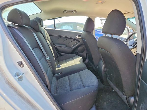 2017 KIA FORTE LX Base