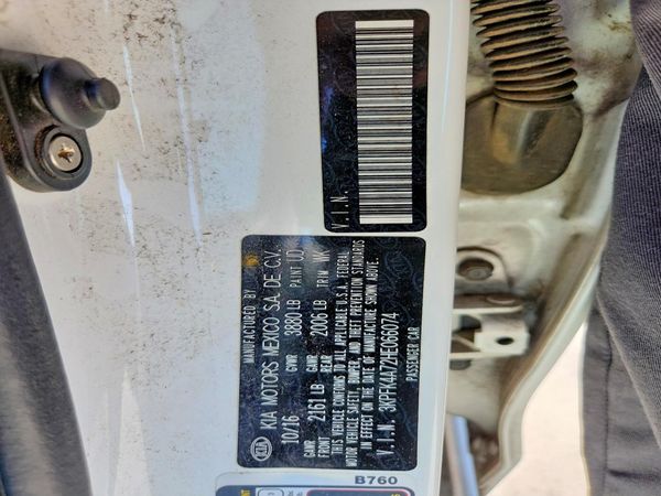 2017 KIA FORTE LX Base