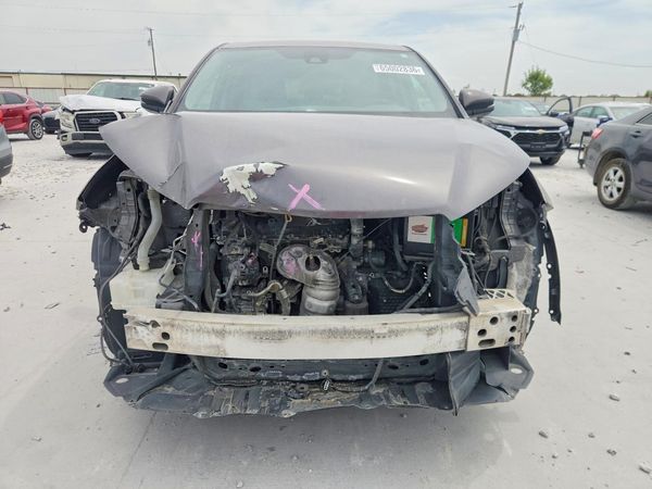 2018 TOYOTA HIGHLANDER LE/LE Plus