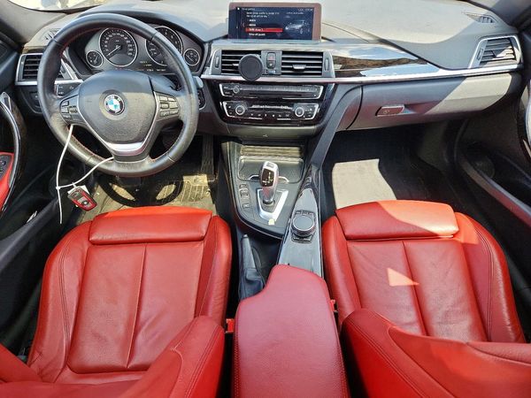 2018 BMW 330