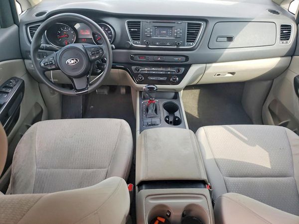 2016 KIA SEDONA