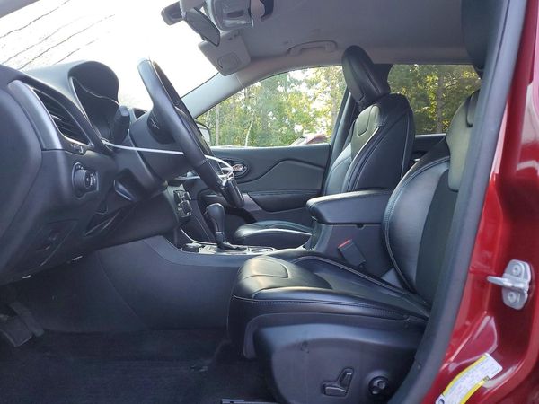 2019 JEEP CHEROKEE LATITUDE PLUS 4X4