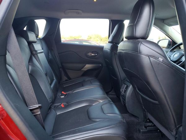 2019 JEEP CHEROKEE LATITUDE PLUS 4X4