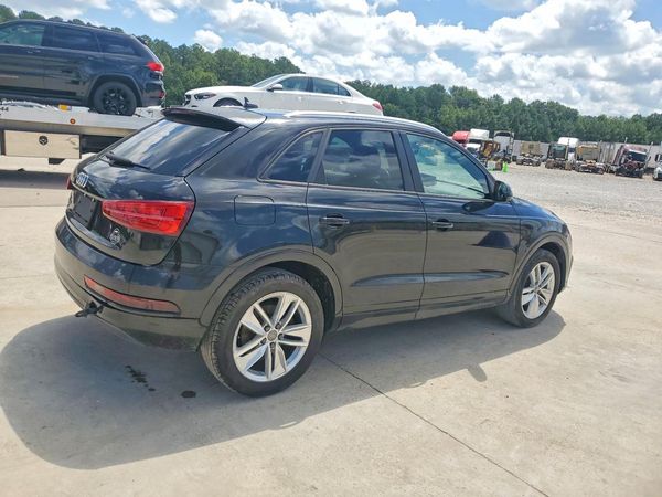 2017 AUDI Q3 Premium
