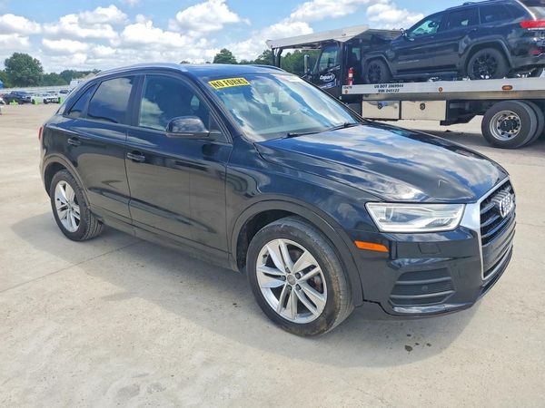 2017 AUDI Q3 Premium