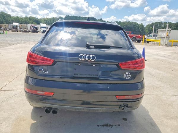 2017 AUDI Q3 Premium