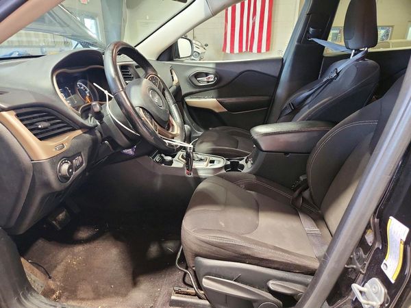 2017 JEEP CHEROKEE