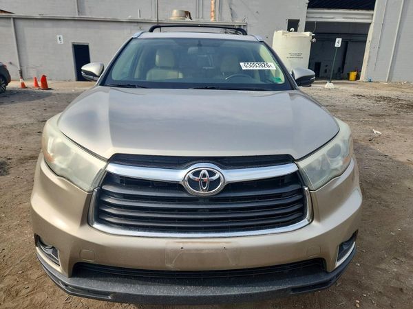 2015 TOYOTA HIGHLANDER