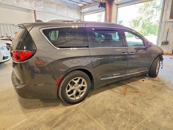 2018 CHRYSLER PACIFICA