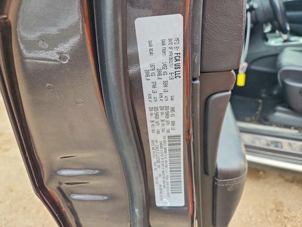 2020 JEEP CHEROKEE Summit — VINS