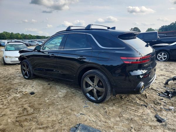 2025 GENESIS GV70