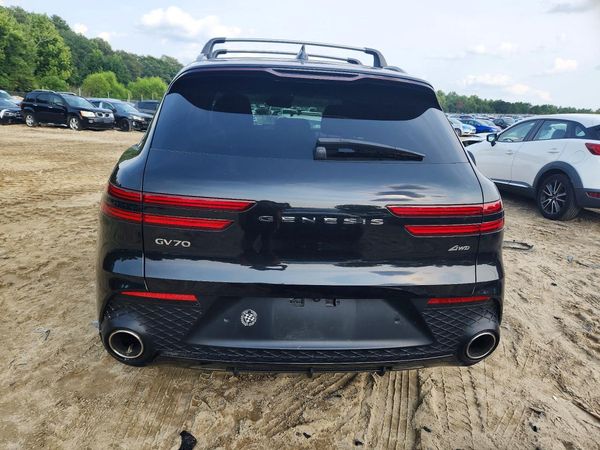 2025 GENESIS GV70