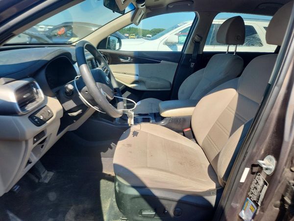 2019 KIA SORENTO L, LX, S