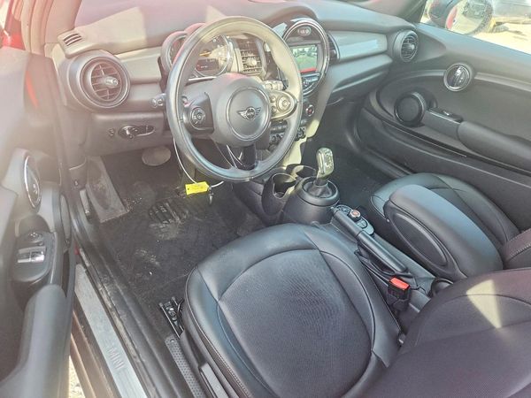 2020 MINI COOPER