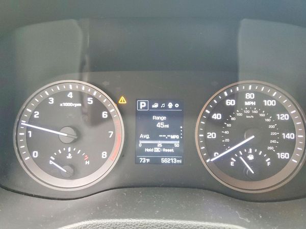 2017 HYUNDAI TUCSON SE (no options)