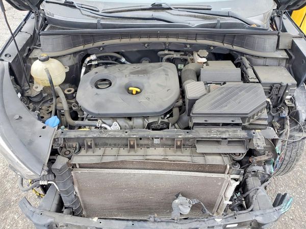 2017 HYUNDAI TUCSON SE (no options)
