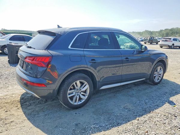 2020 AUDI Q5 quattro Premium