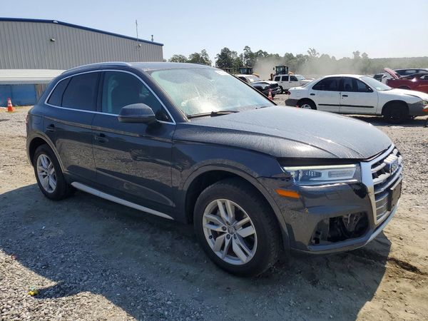 2020 AUDI Q5 quattro Premium