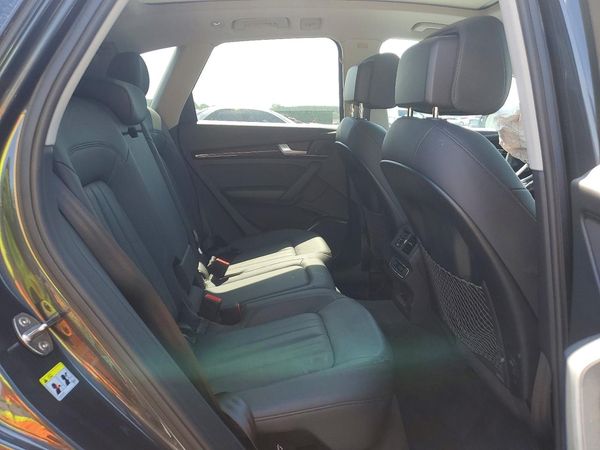 2020 AUDI Q5 quattro Premium
