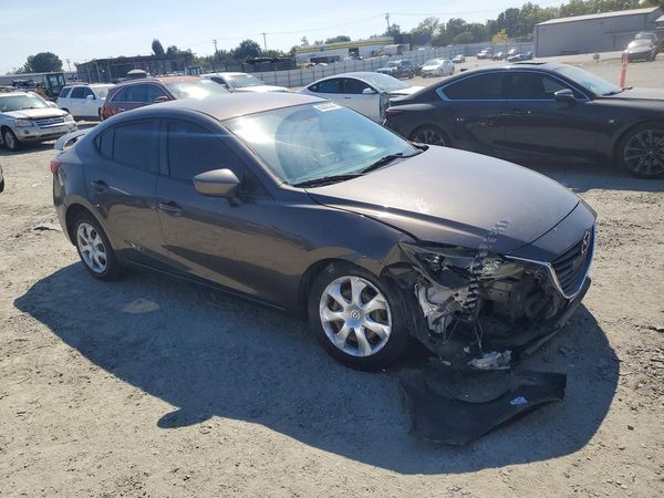 2015 MAZDA 3