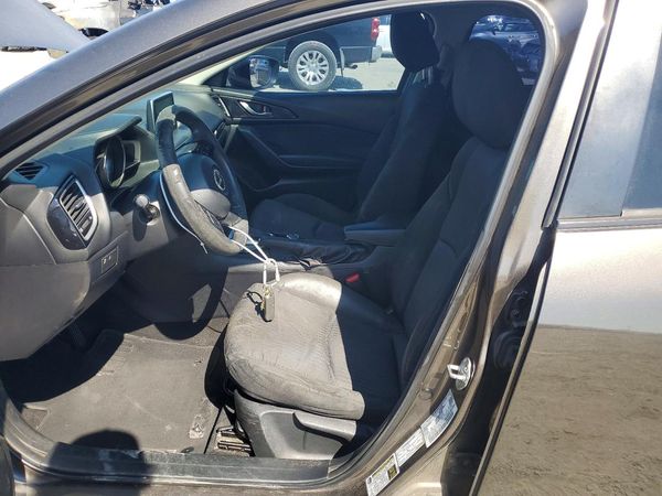 2015 MAZDA 3