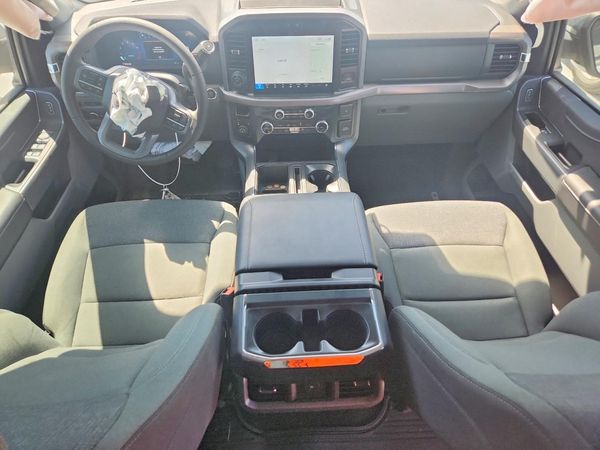 2025 FORD F150